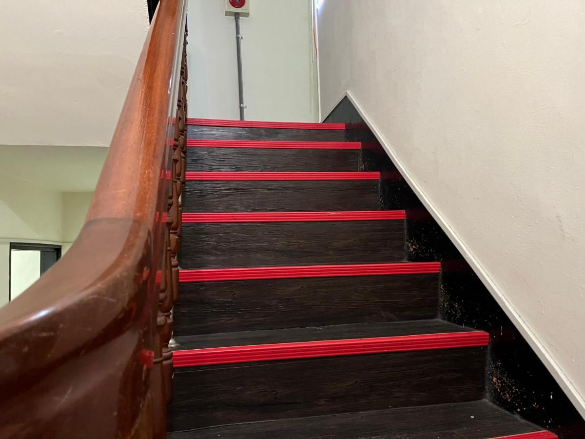 Funja Colorful Hotel Taichung Dış mekan fotoğraf